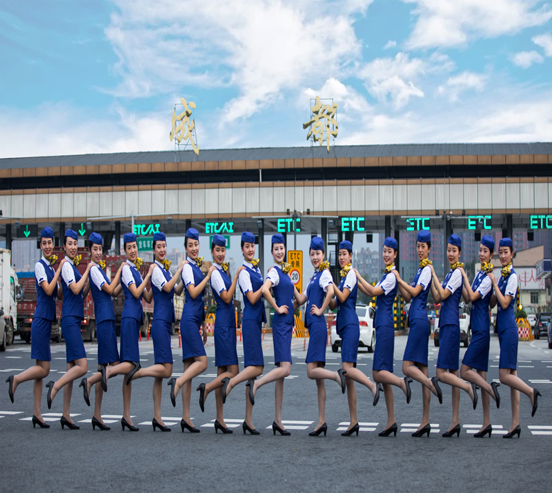 1603184263799001446.jpg 成高股份公司匠心蓝创新服务队制服照2_副本.jpg