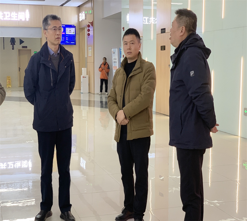 江苏沿江高速公路有限公司一行到安德服务区进行调研1.jpg